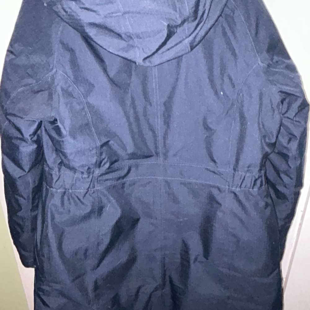 North Face Large Winter Coat - image 4